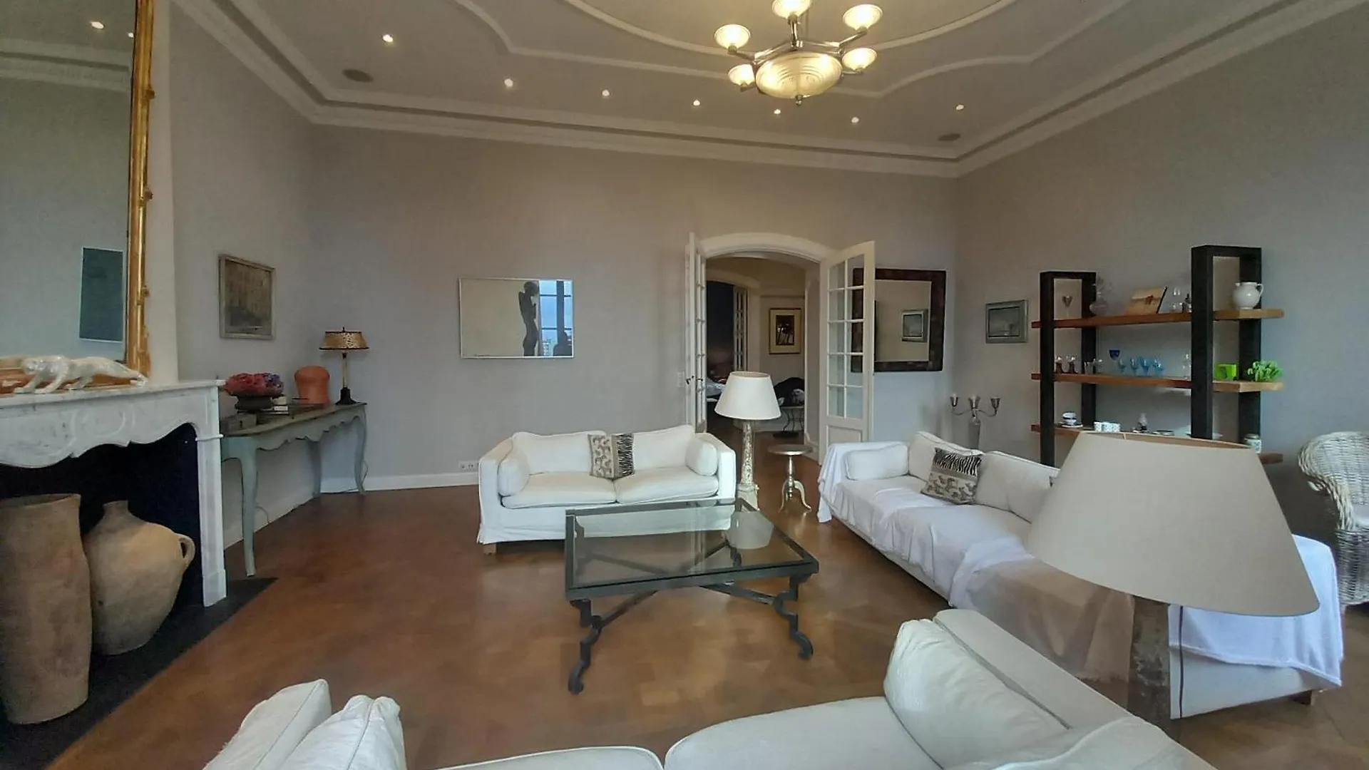 Spacious 2-Bedroom Apartment Cannes 0*,