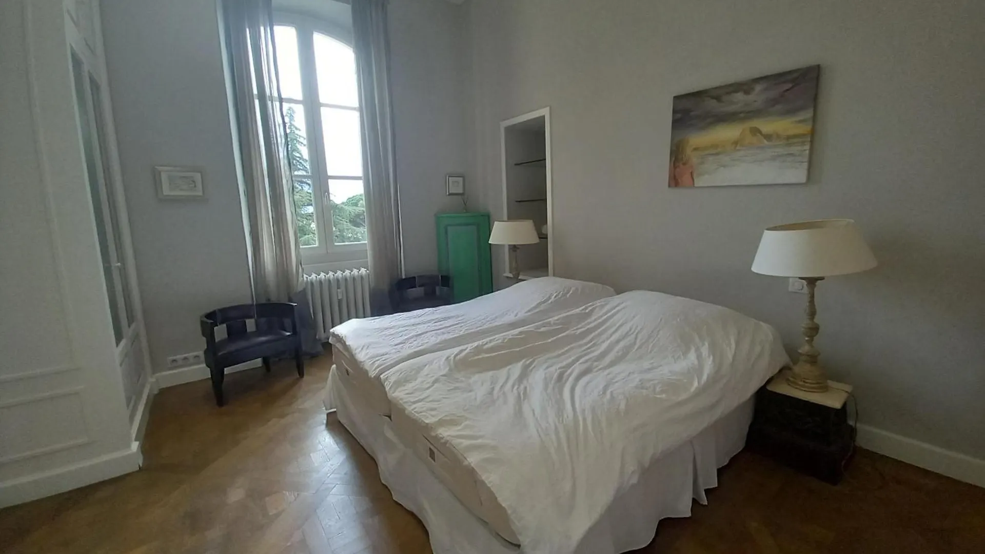 Spacious 2-Bedroom Apartment Cannes