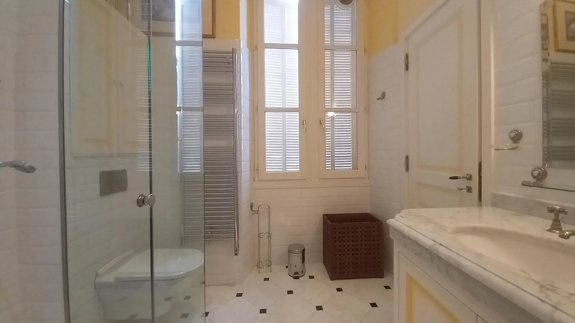 Spacious 2-Bedroom Apartment Cannes